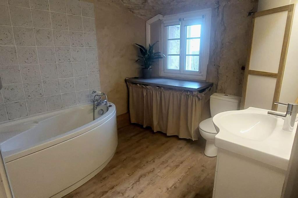 Troglo Entre Caves Et Chateaux Montlouis-sur-Loire Zewnętrze zdjęcie